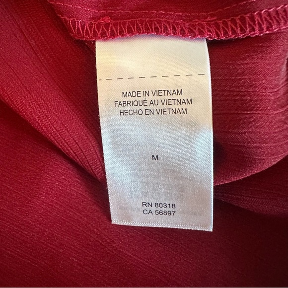 Lucky Brand Womens Boho Blouse Top Size M Red Satin V Neck Long Sleeve Tie Front - Picture 8 of 10